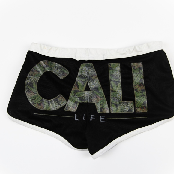 Drawstring Booty Shorts CALI print - Picture 2 of 5